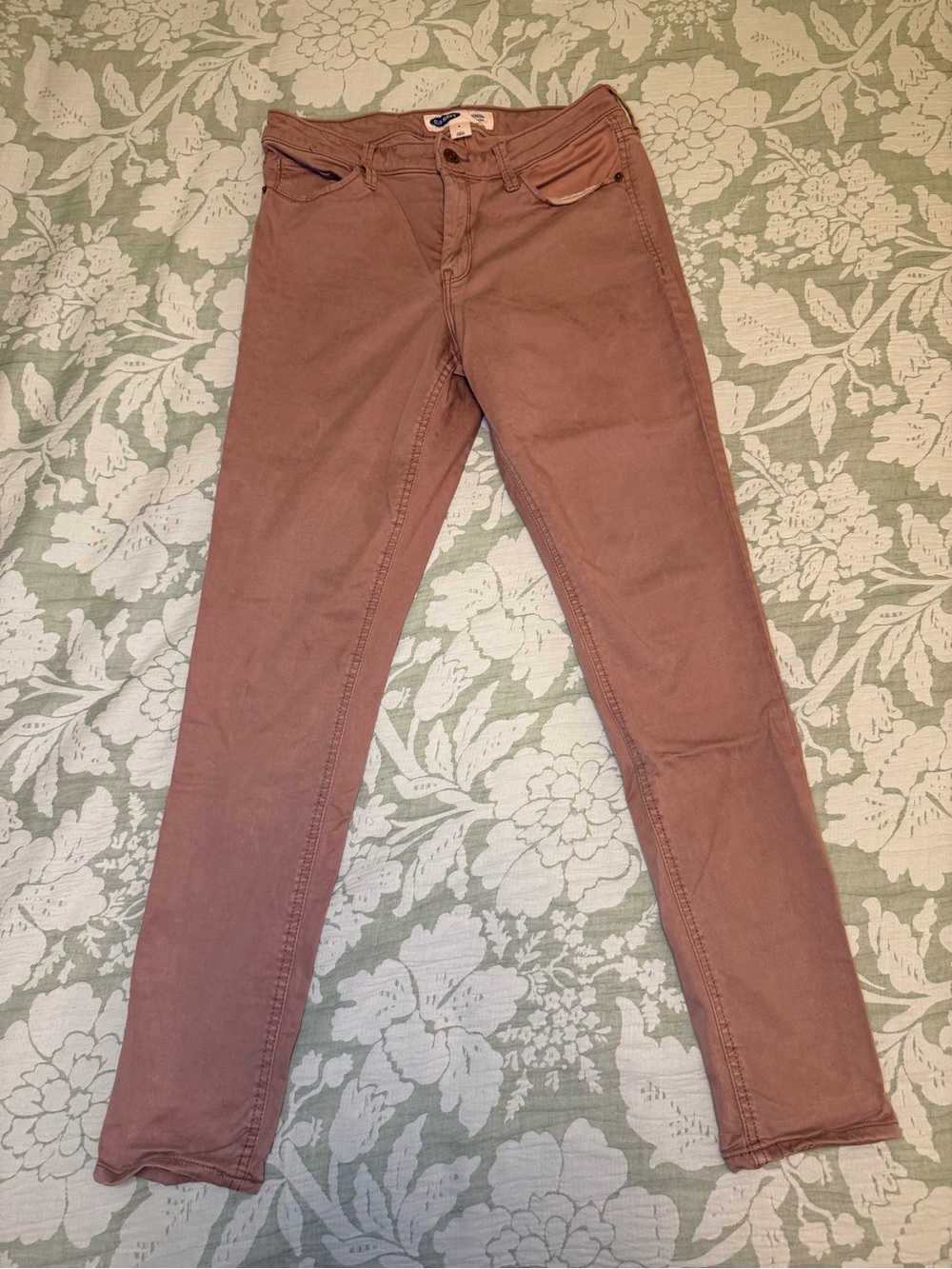 Old Navy Rockstar Super Skinny Jeans in Dusty Pink